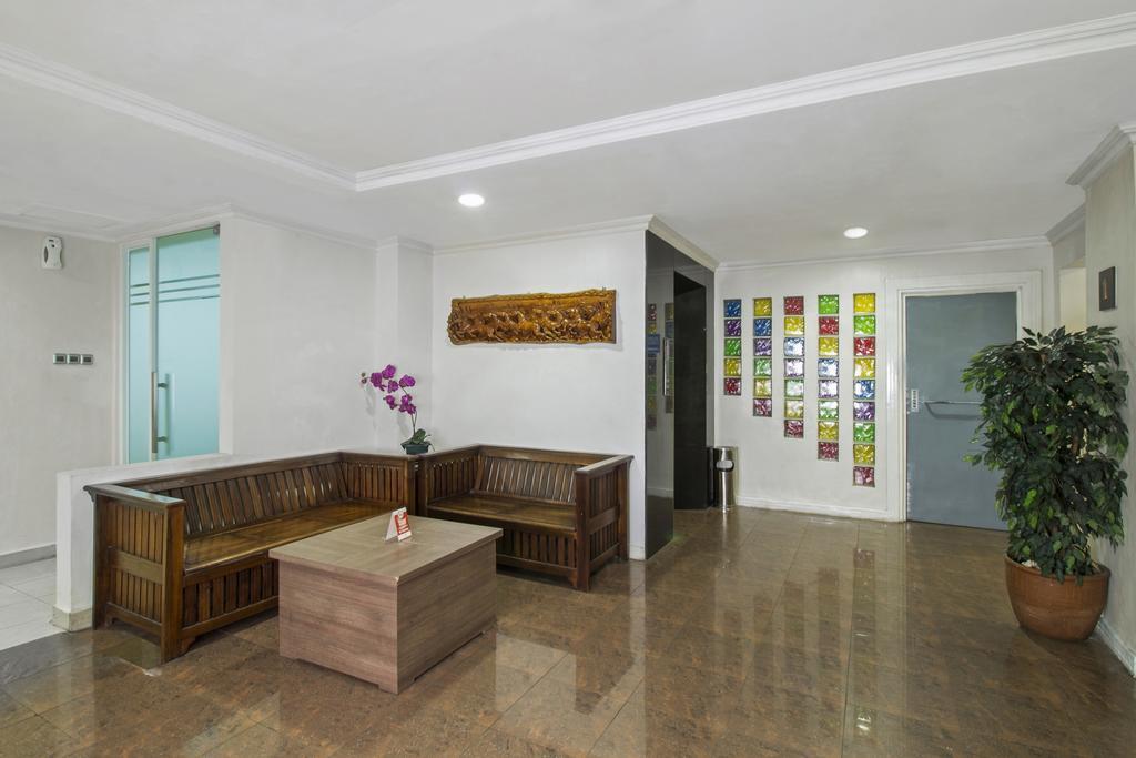 Reddoorz Premium @ Thamrin Kebon Sirih Ξενοδοχείο Τζακάρτα Εξωτερικό φωτογραφία