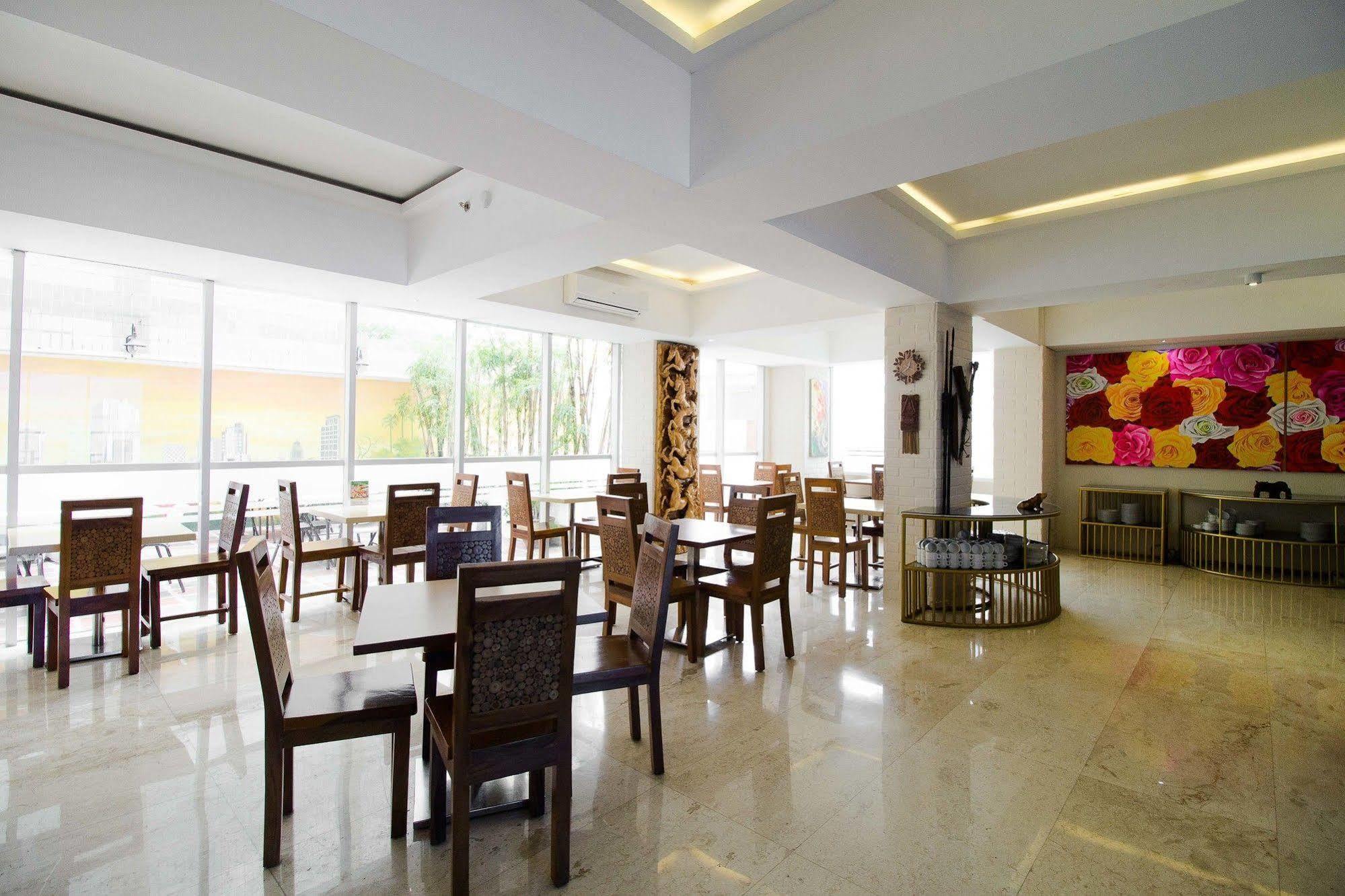 Reddoorz Premium @ Thamrin Kebon Sirih Ξενοδοχείο Τζακάρτα Εξωτερικό φωτογραφία
