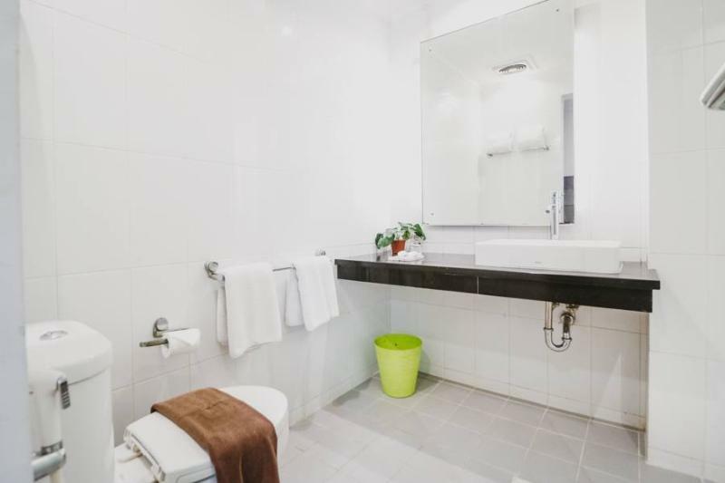 Reddoorz Premium @ Thamrin Kebon Sirih Ξενοδοχείο Τζακάρτα Εξωτερικό φωτογραφία